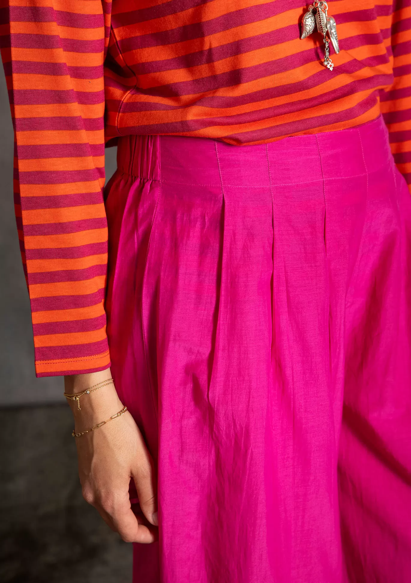 byxa_i_bomullsiden_2-1.webp Gudrun Sjödén Byxa i bomull/siden Cerise Best