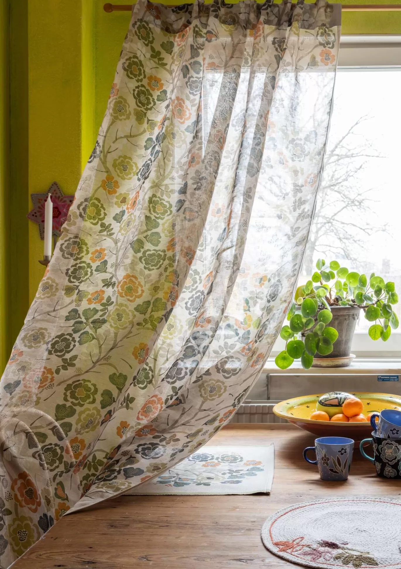 Gudrun Sjödén Gardin "Wild rose" i lin/bomull Askgrå Hot