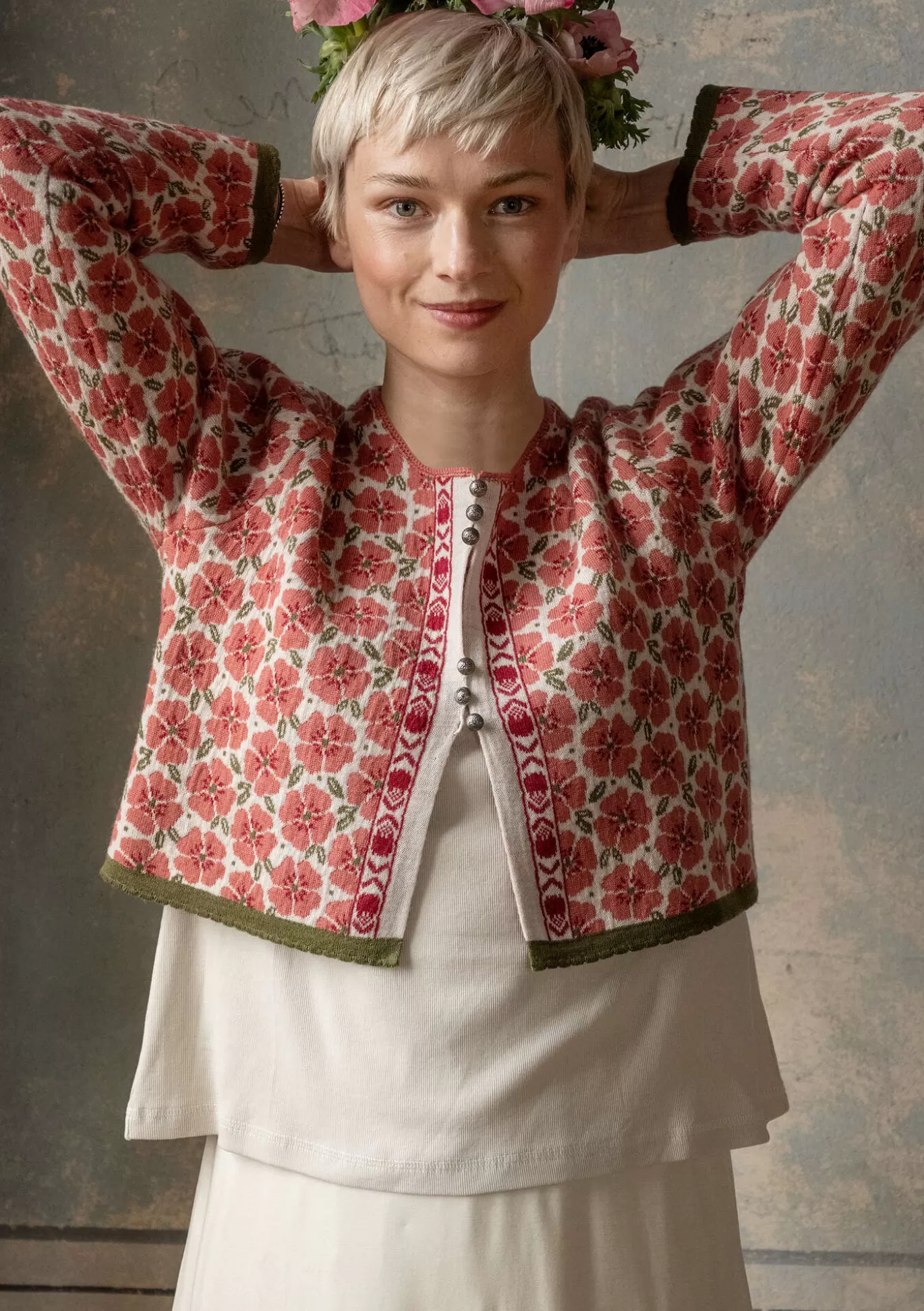 Gudrun Sjödén Kofta "Anemone" i ekologisk ull Mörklilja Sale