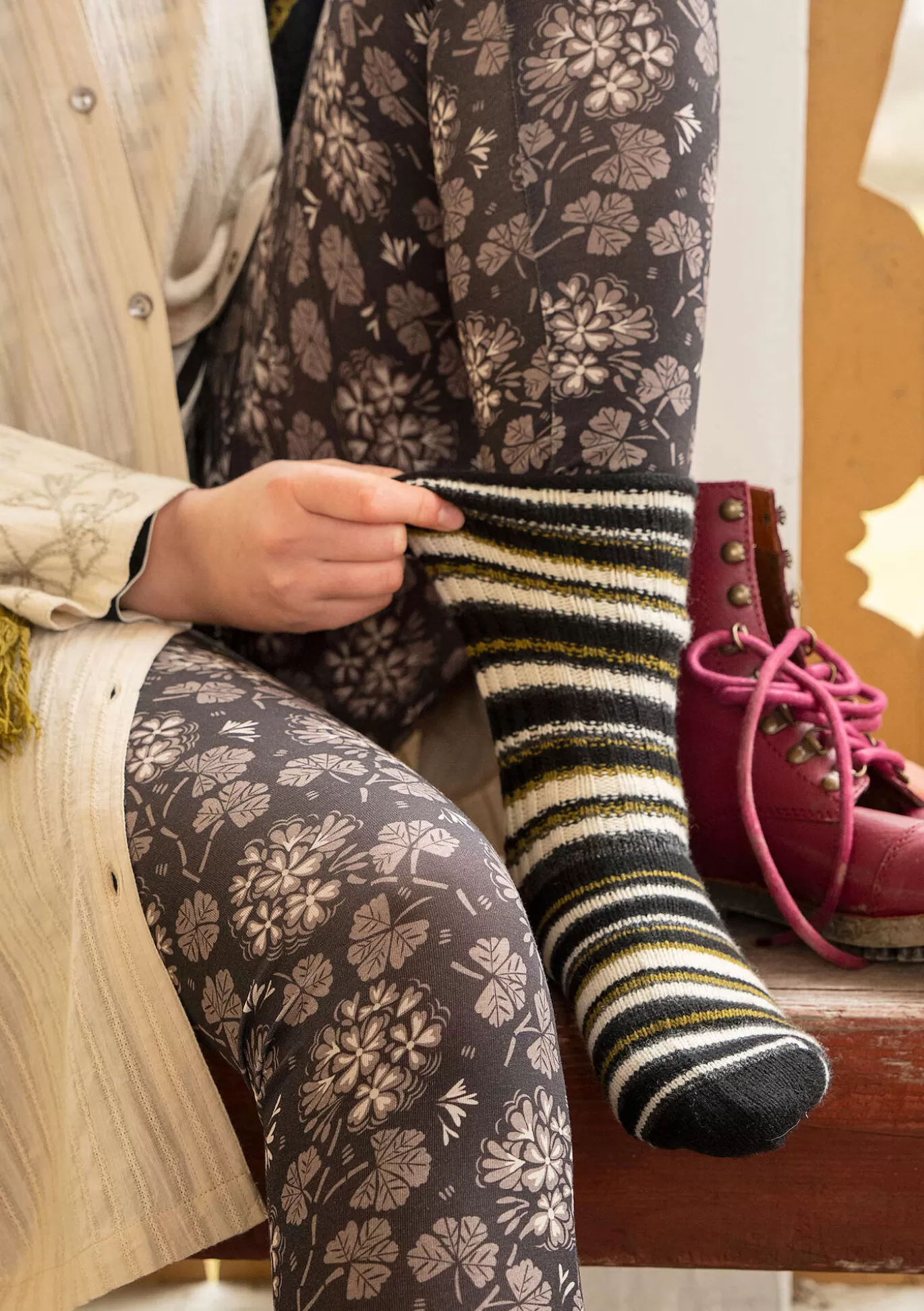 Gudrun Sjödén Raggsocka i lammull/återvunnen ull Svart Fashion