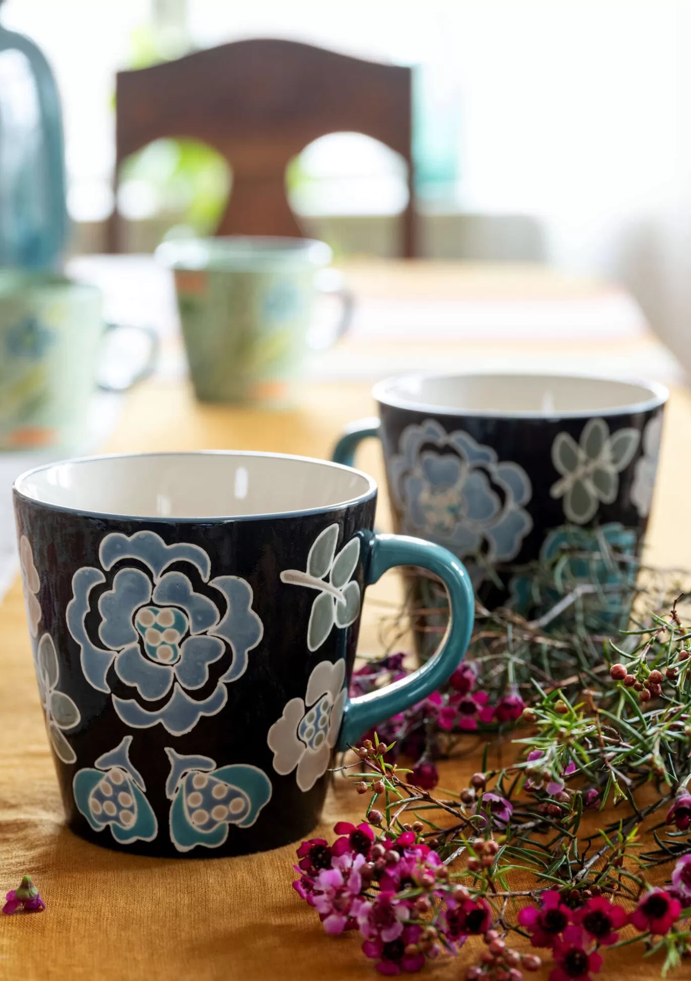 Gudrun Sjödén Temugg "Wild rose" i keramik Mörkaskgrå Outlet