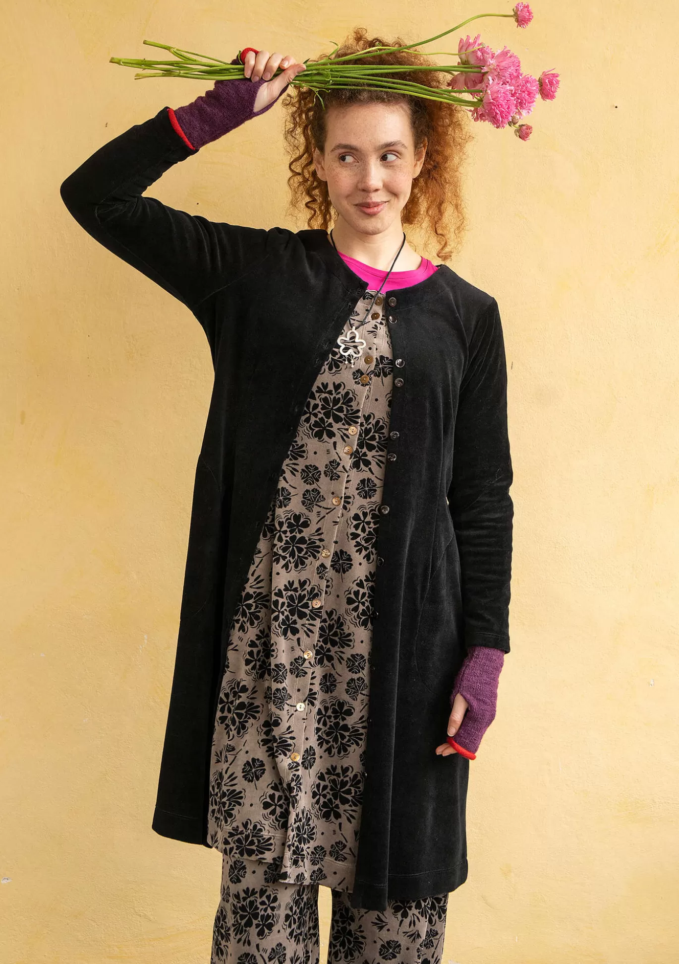 Gudrun Sjödén Velourklänning "Selma" i ekologisk bomull/återvunnen polyester Svart Store