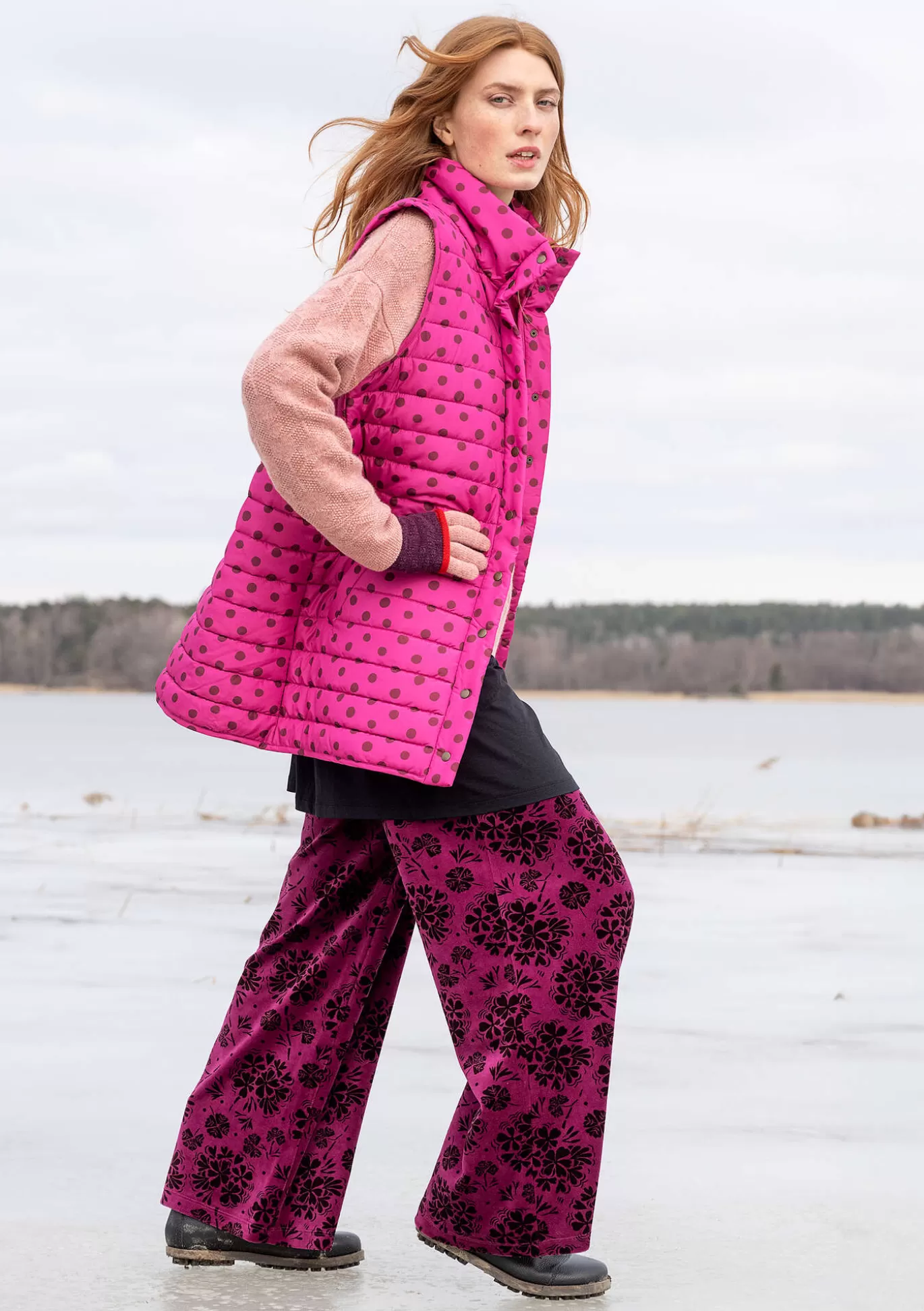 Gudrun Sjödén Väst "Susan" i återvunnen polyester Cerise Outlet