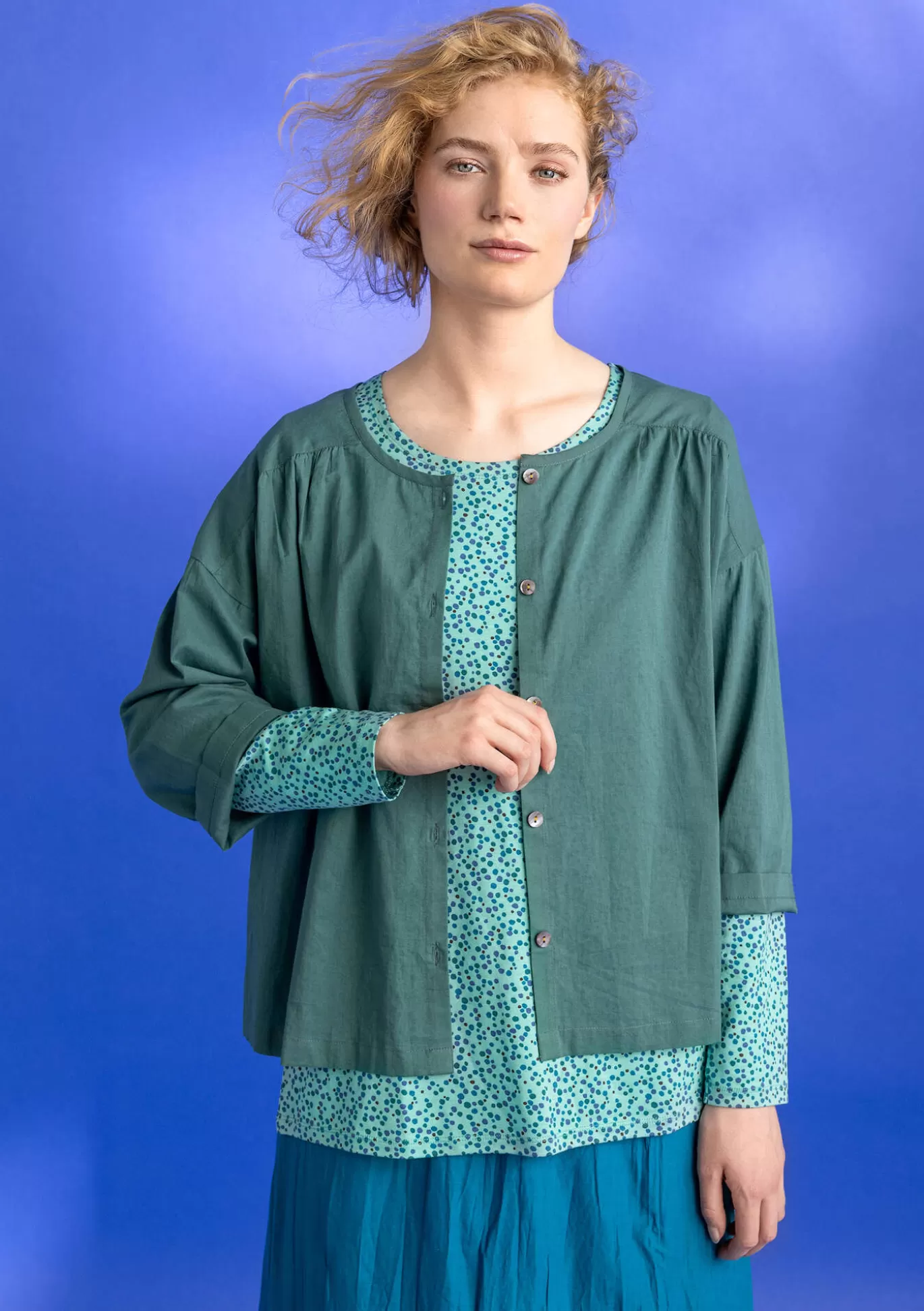 Gudrun Sjödén Vävd blus ”Hedda” i ekologisk bomull Opalgrön Fashion